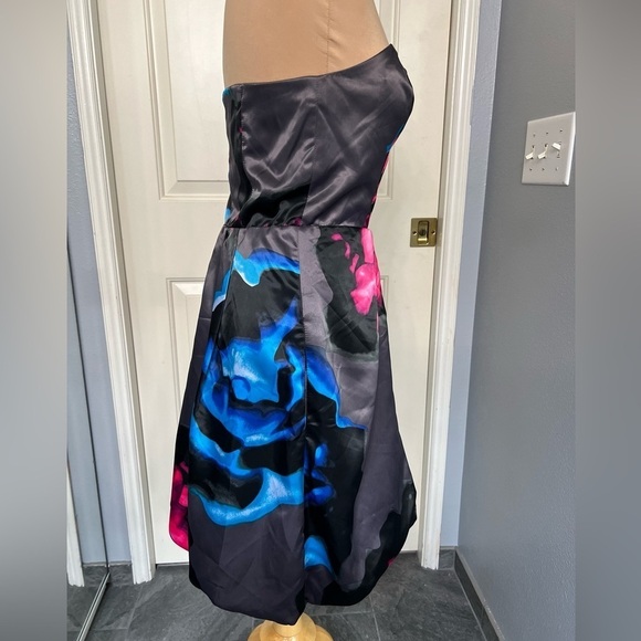 Express Design Studio Strapless Abstract Print Satin Mini Dress Bubble Hem - Picture 6 of 9